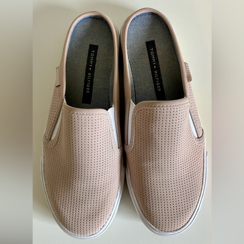 Tommy Hilfiger Light Nude Pink Size 7 Leather
Frank Mule Espadrille Sneakers